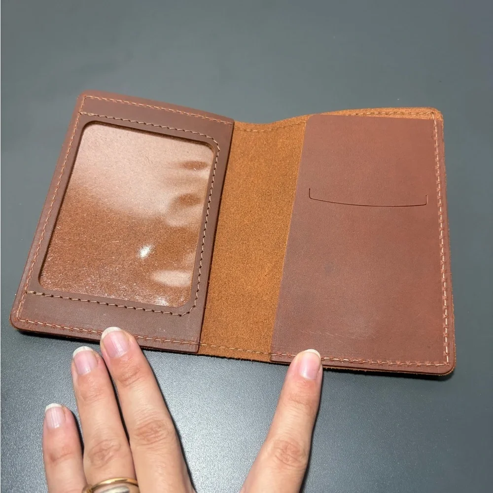 RUSTICO Leather Passport Holder